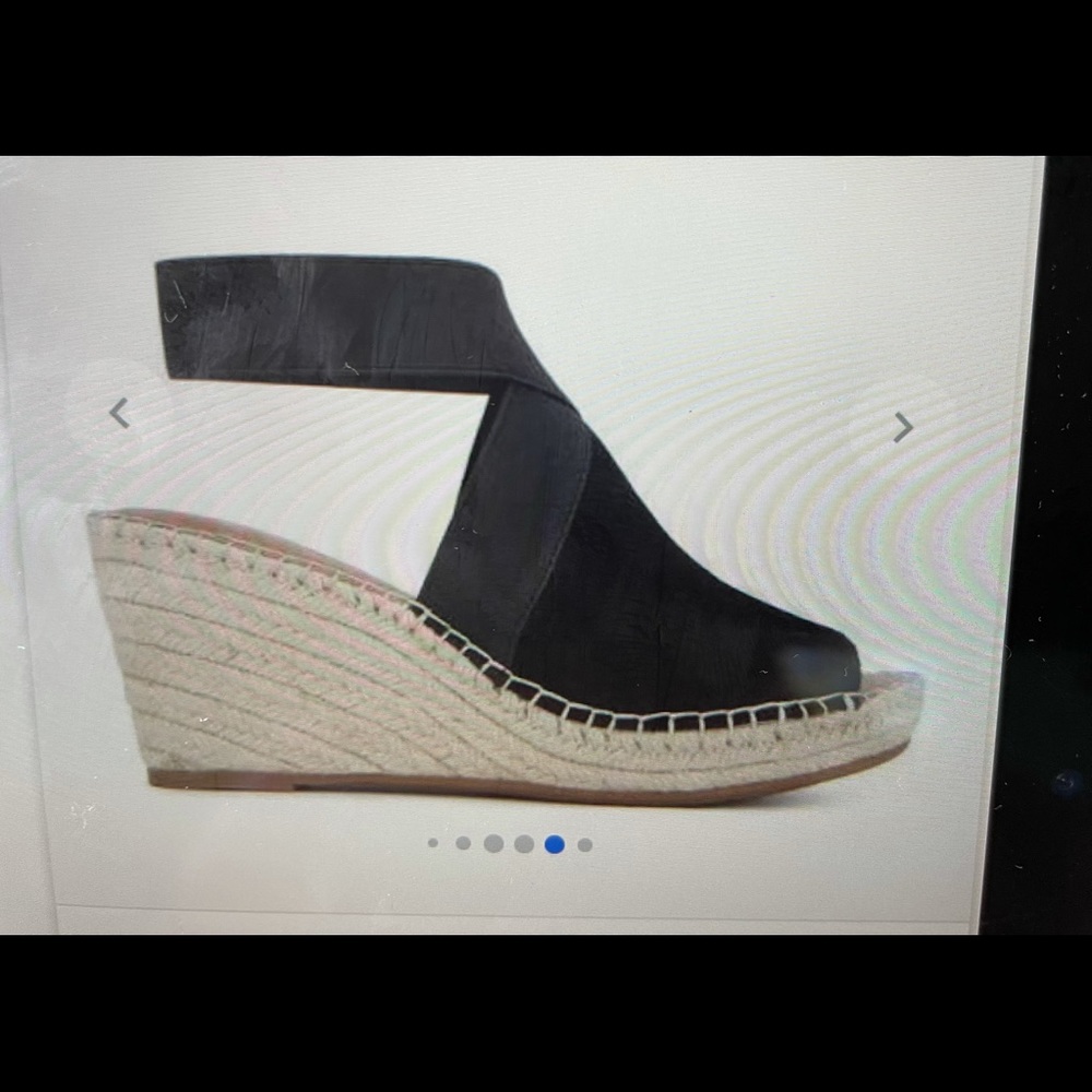 Kenneth Cole Gentle Souls- size 7- Black Colleen Wedge Sandal